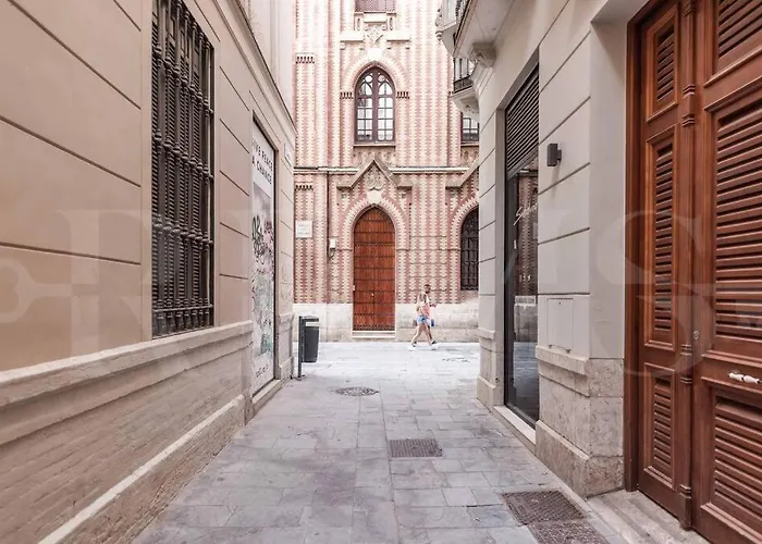 Contemporary Loft In The Historic City Center By Rems